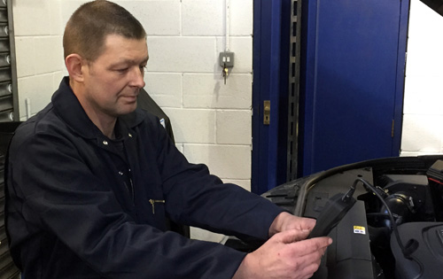 Elland Tyre & Exhaust - Nigel Fox - Vehicle Technician